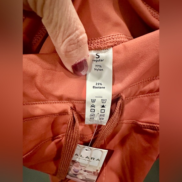 Halara Women's Terracotta Jogger Pants NWT - Picture 7 of 8